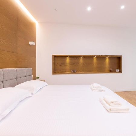 Exclusive 2 Bedrooms Apartment Tirana Bagian luar foto
