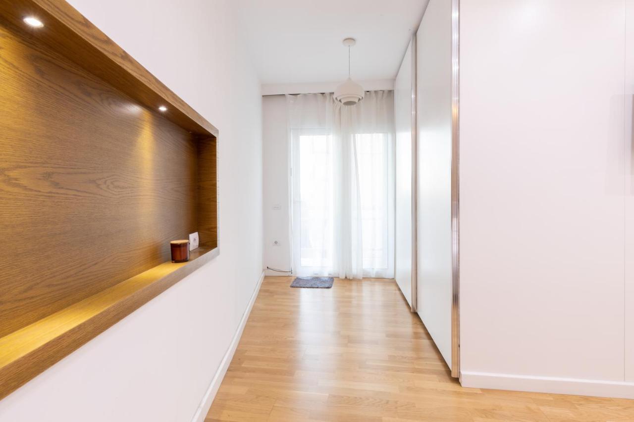 Exclusive 2 Bedrooms Apartment Tirana Bagian luar foto