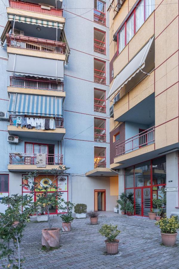 Exclusive 2 Bedrooms Apartment Tirana Bagian luar foto
