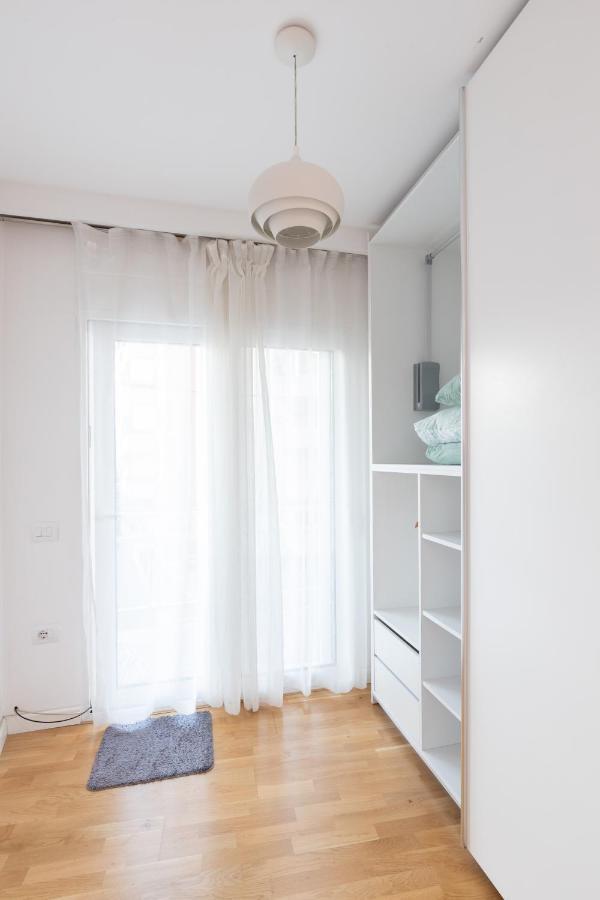 Exclusive 2 Bedrooms Apartment Tirana Bagian luar foto